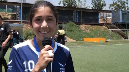 La joven Consuelo Cerda espera en el futuro dedicar su vida al fútbol femenino. Mientras, hace sus armas en el Lincoln de Pudahuel.