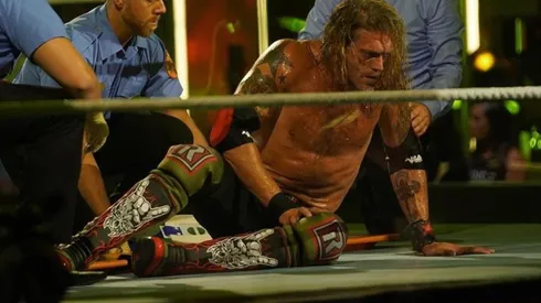 Edge tras finalizar "el combate de lucha libre más grande de la historia" ante Randy Orton en Backlash.