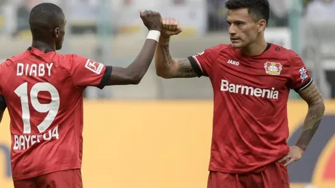 Charles Aránguiz suma elogios en el Bayer.