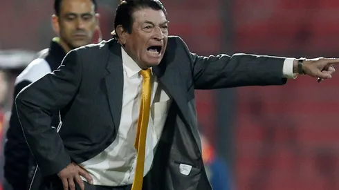 Clavito Godoy casi se ahorca con su corbata por enfrentar a un hincha de Audax Italiano