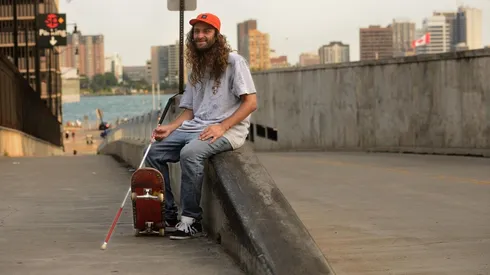 Dan Mancina es el protagonista de este nuevo capítulo de "Skate Tales", con su potente historia de vida pese a la adversidad.