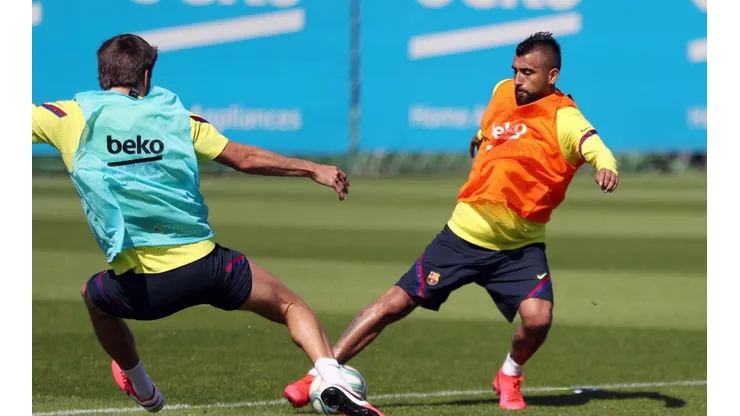 Arturo Vidal y el Barcelona vuelven a la Liga de España este sábado, visitando al Mallorca.