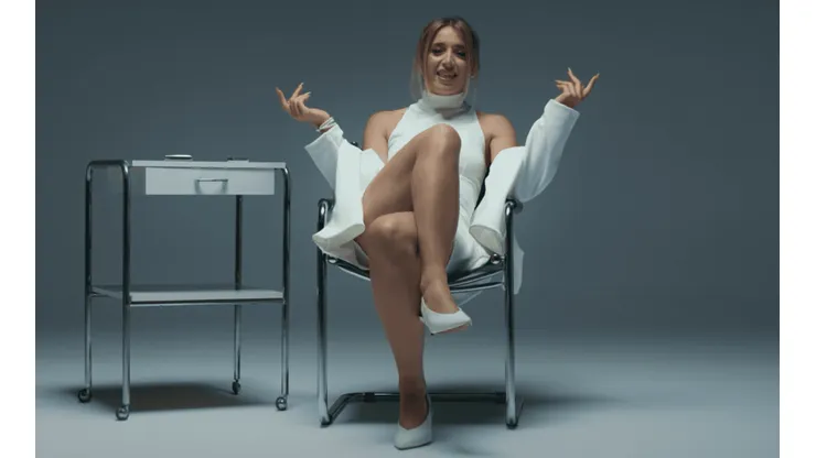 Lola Indigo acumula más de 210 millones de streams con las canciones de su disco "Akelarre".