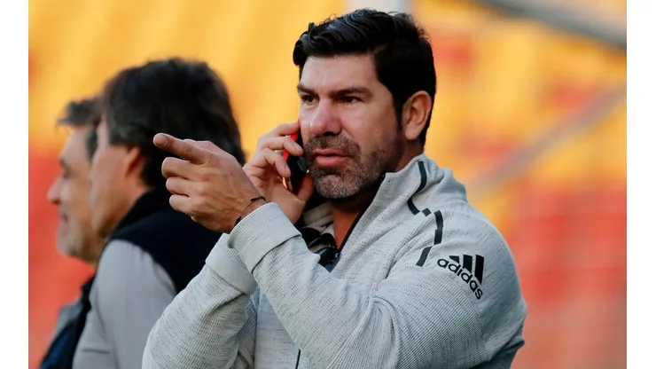 Marcelo Salas tuvo un contratiempo en el Aeropuerto de Pudahuel.