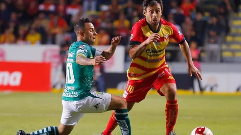 Jorge Valdivia jugando por Morelia, equipo que cambió de ciudad