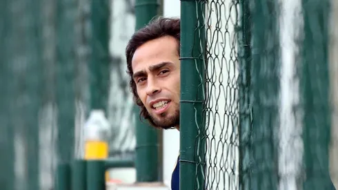 Jorge Valdivia está nuevamente en el centro de la polémica en Brasil, esta vez por las redes sociales