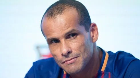 Rivaldo barre con Setién
