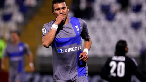 La anécdota del Mota González arriba de un avión por la UC