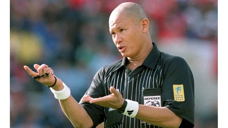 Lucien Bouchardeau tuvo un polémico arbitraje en el duelo entre Chile e Italia