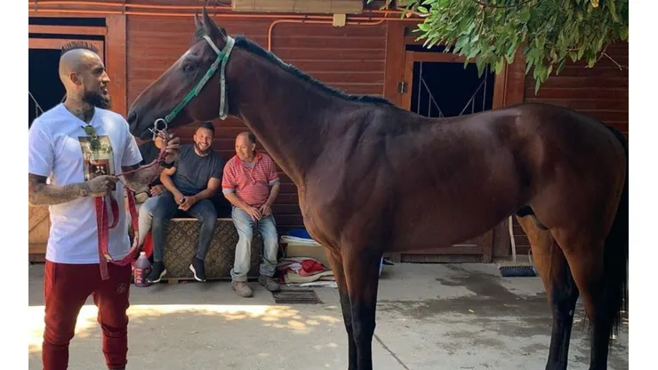 Arturo Vidal y su segunda pasión, los caballos