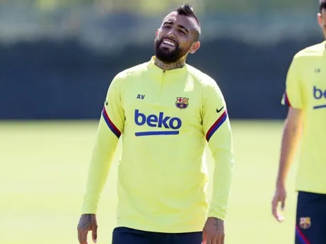Vidal vuelve a salir del equipo titular de Barcelona