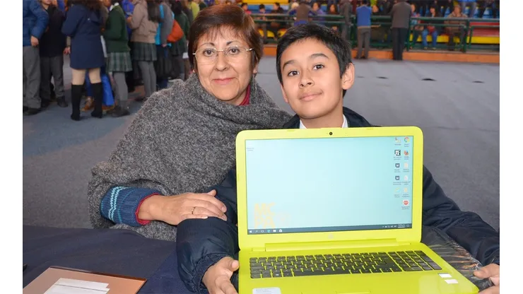 Cerca de 130 mil computadores serán entregados.