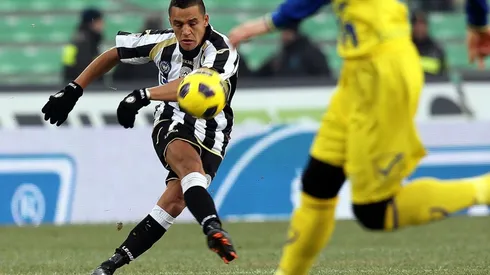 Alexis Sánchez dio el salto en el fútbol europeo desde Udinese, equipo que lo catapultó al Barcelona en 2011