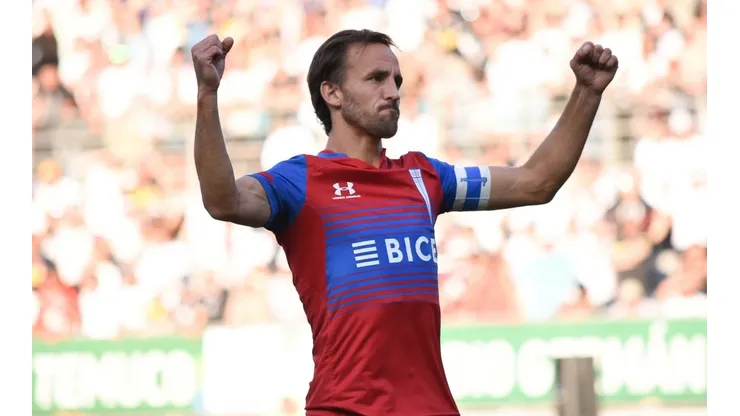 El capitán de los cruzados cree que el equipo podría estar a la altura de competir en el ámbito internacional si se mantiene la base del plantel y el cuerpo técnico