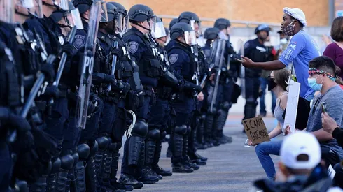 La policía de Minneapolis será refundada por racismo.