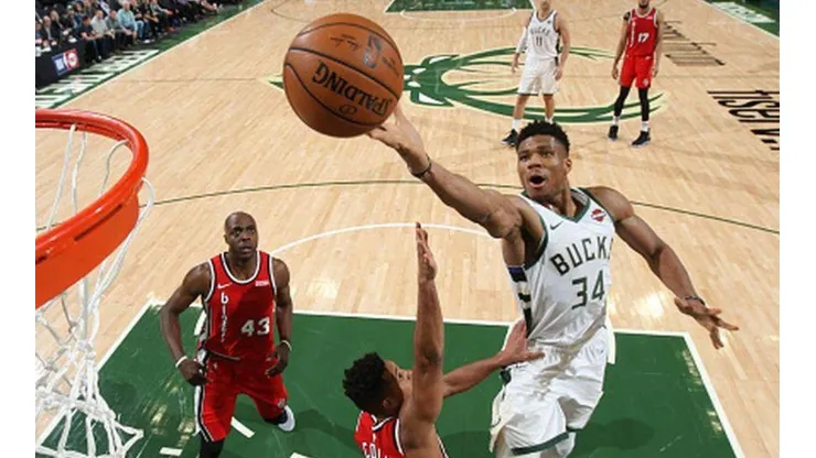 El jugador de Milwaukee Bucks se sumó a las protestas contra el racismo.