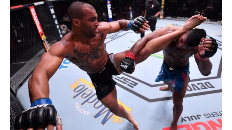 Devin Clark mostró su apoyo a la lucha contra el racismo en el UFC 250