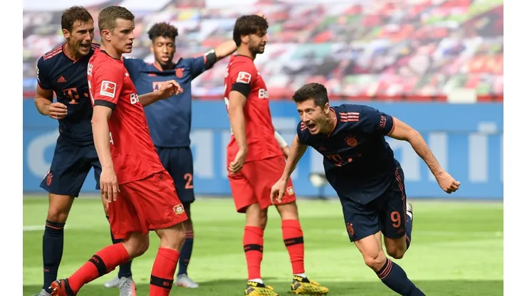 Lewandowski celebra su gol ante el Leverkusen.