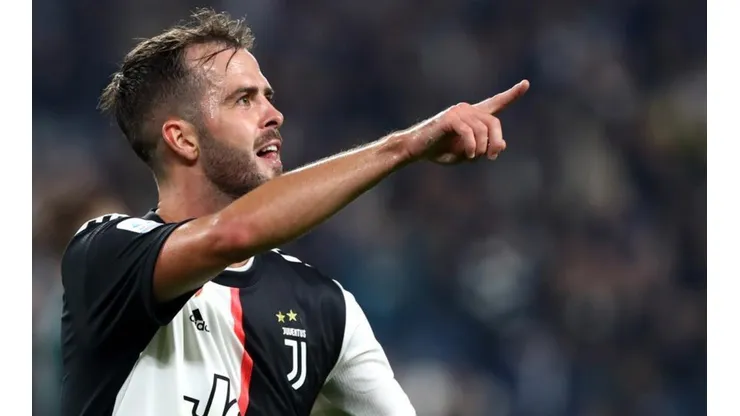 El volante solo quiere fichar por Barcelona.