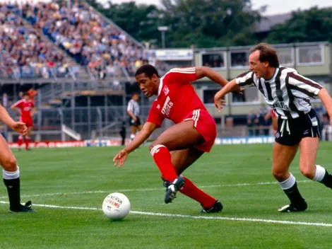 Leyenda del Liverpool tuitea por error fotografías pornográficas