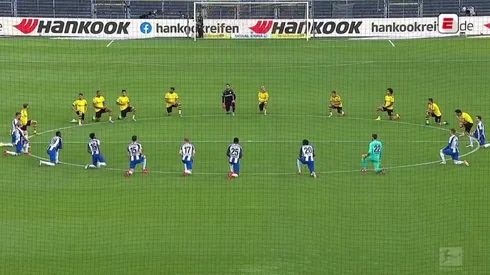 El Dortmund y Hertha dedicaron un minuto de silencio por George Floyd y contra el racismo.