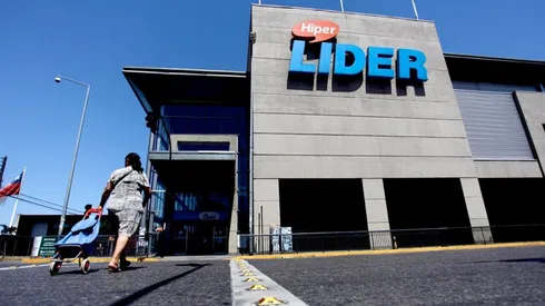 Algunos locales de Líder atenderán de 8:30 a 15:00 horas en la Región Metropolitana.