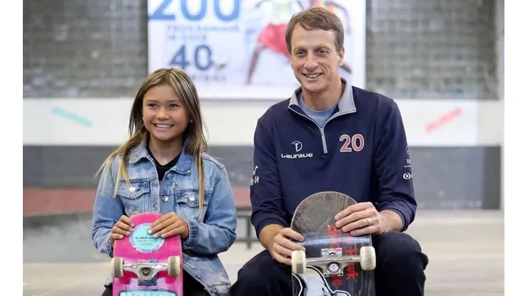 Tony Hawk, leyenda del skate, llevó a la deportista Sky Brown a comer helado para ayudarla en su recuperación tras un duro accidente