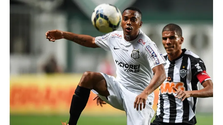 Robinho quiere regresar a Santos