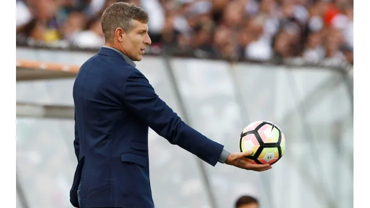 Martín Palermo dirigiendo a Unión Española