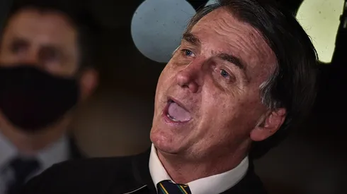 Anonymous habría atacado ahora a Bolsonaro.