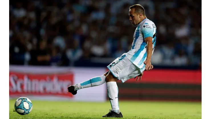 Marcelo Díaz convierte el gol del triunfo ante Independiente