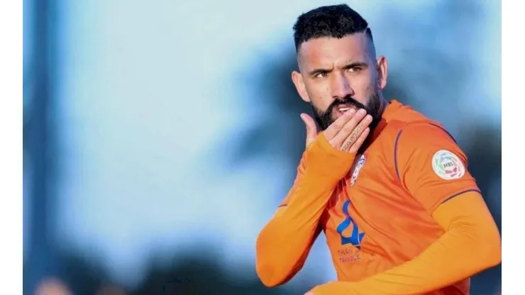 Ronnie Fernández disparó contra la U luego de que intentaran ficharlo por un bajo precio