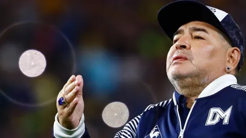 Diego Maradona seguirá como técnico de Gimnasia hasta 2021