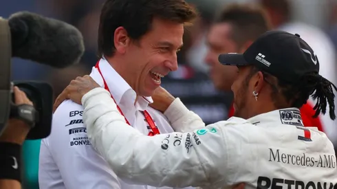 El jefe de la escudería Mercedes, Toto Wolff, respaldó a Lewis Hamilton por sacar la voz ante el racismo como el primer piloto afroamericano en la F1