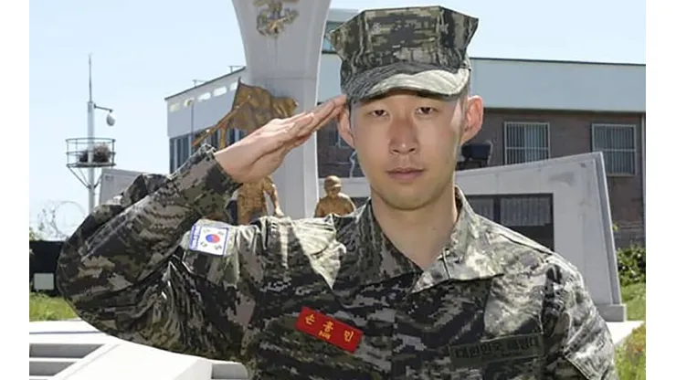 Son Heung-Min en el servicio militar