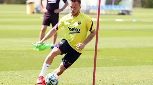 Arthur es el principal rival de Vidal en la lucha por la titularidad