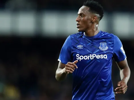 Yerry Mina sufre lesión muscular y se perderá el clásico ante Liverpool