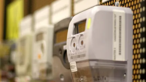 El horario de invierno implicará aumento en la cuenta de la luz.