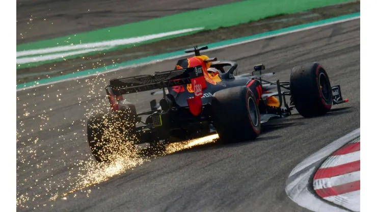 Los protocolos sanitarios para la temporada 2020 de la F1 indican que el mundial no se detendrá en caso de un Covid-19 positivo