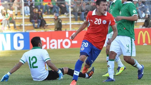 Se cumplen ocho años desde el primer gol de Charles Aránguiz junto a la Roja