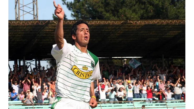 Lucas Barrios y su primer club en el fútbol chileno