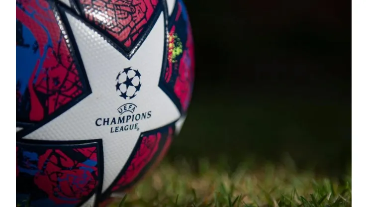 La pelota de la Champions espera volver a rodar pronto