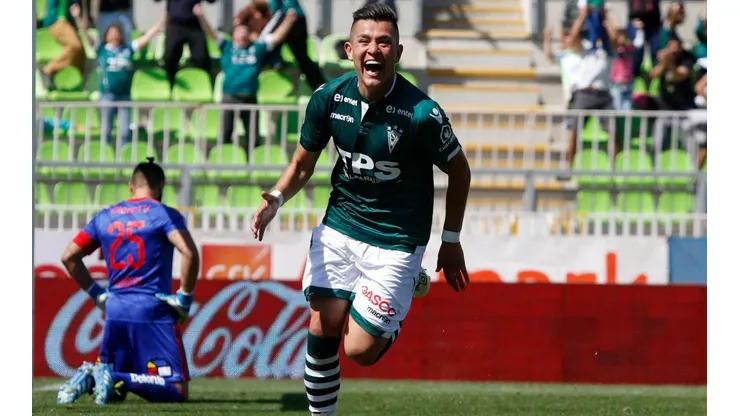 Carlos Muñoz y un nuevo gol a Johnny Herrera