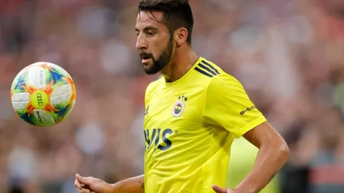 Mauricio Isla se acerca a Boca Juniors