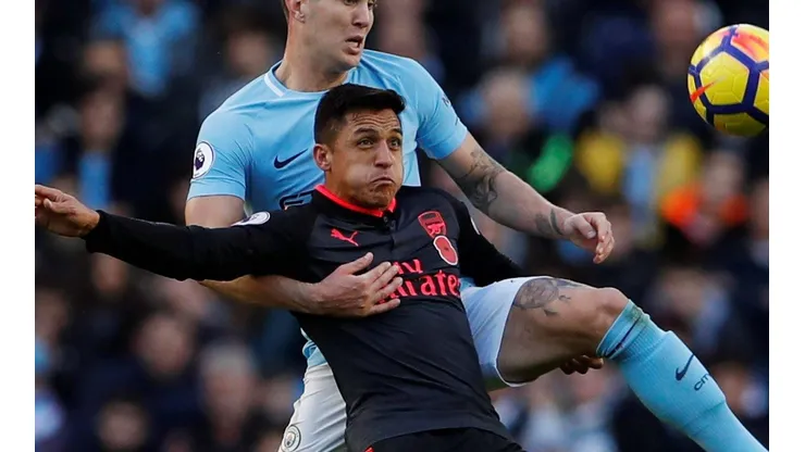 El traspaso frustrado de Alexis Sánchez al Manchester United en 2017 habría afectado fuertemente al chileno, generándole una mala actitud en su último periodo en el Arsenal