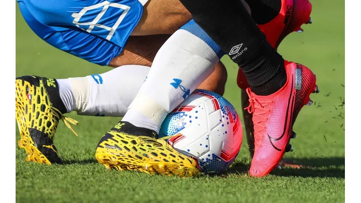 Huachipato asegura que Colo Colo, la U y la UC están detrás del alza de los extranjeros