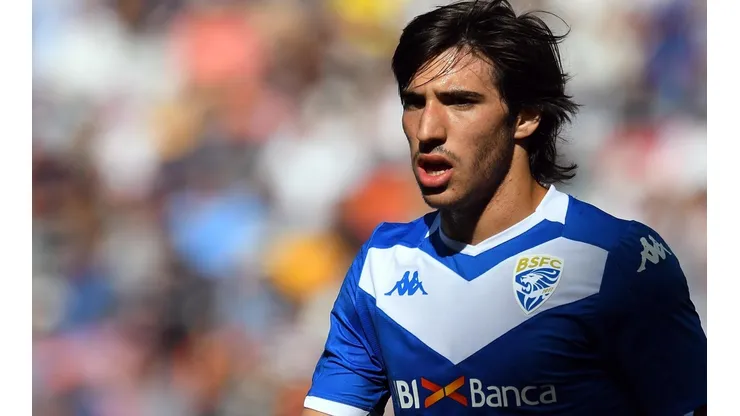 Barcelona presentó una suculenta suma para fichar a Tonali, pero Brescia, club dueño de su pase, rechazó la oferta.