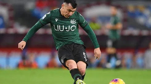 Gary Medel tiene dos años más de contrato en Bologna y luego quiere volver a Boca Juniors.