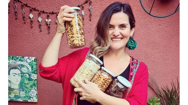 Connie Achurra es la autora de los libros "Cocina sana y feliz" 1 y 2.