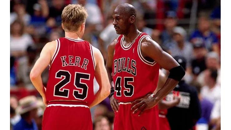 Steve Kerr volvió a hablar de su pelea con Michael Jordan
